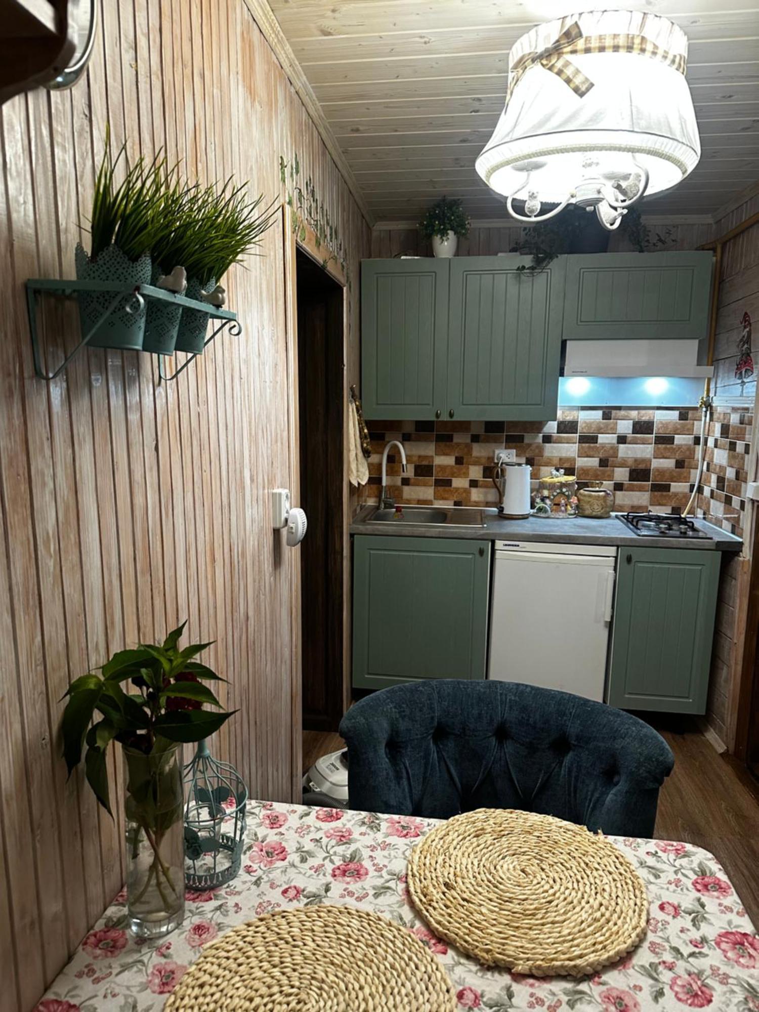 Казковий Дім Та Garden Два Будиночки В Горах З Чаном-Джакузі Slavske Ngoại thất bức ảnh